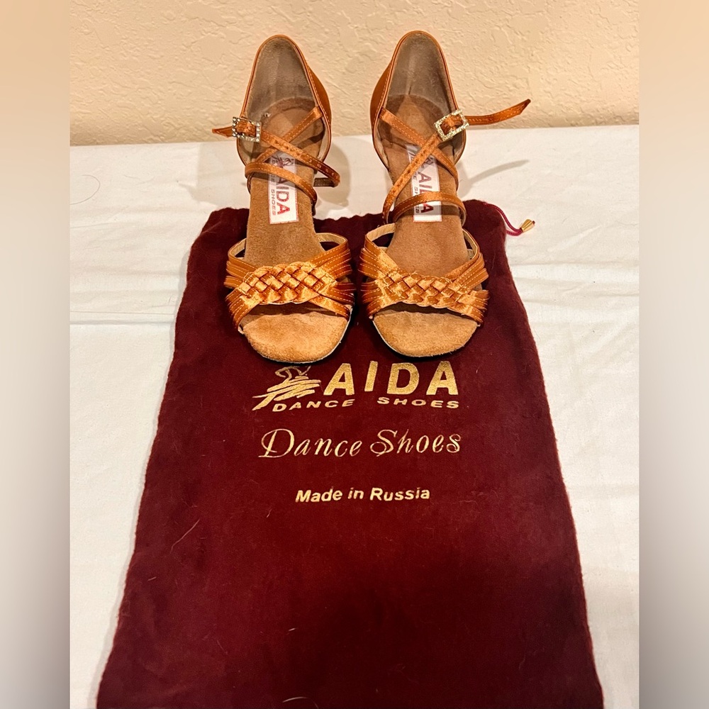Aida Women’s Andra Aida Dance USA - Latin rhythm ballroom dance shoes size 23